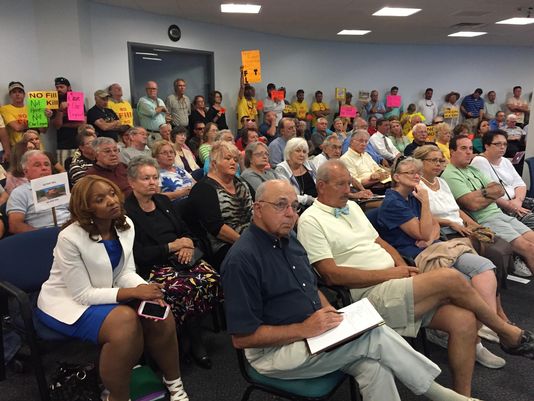 B9318627658Z.1_20150829165538_000_G2UBOLOGG.1-0